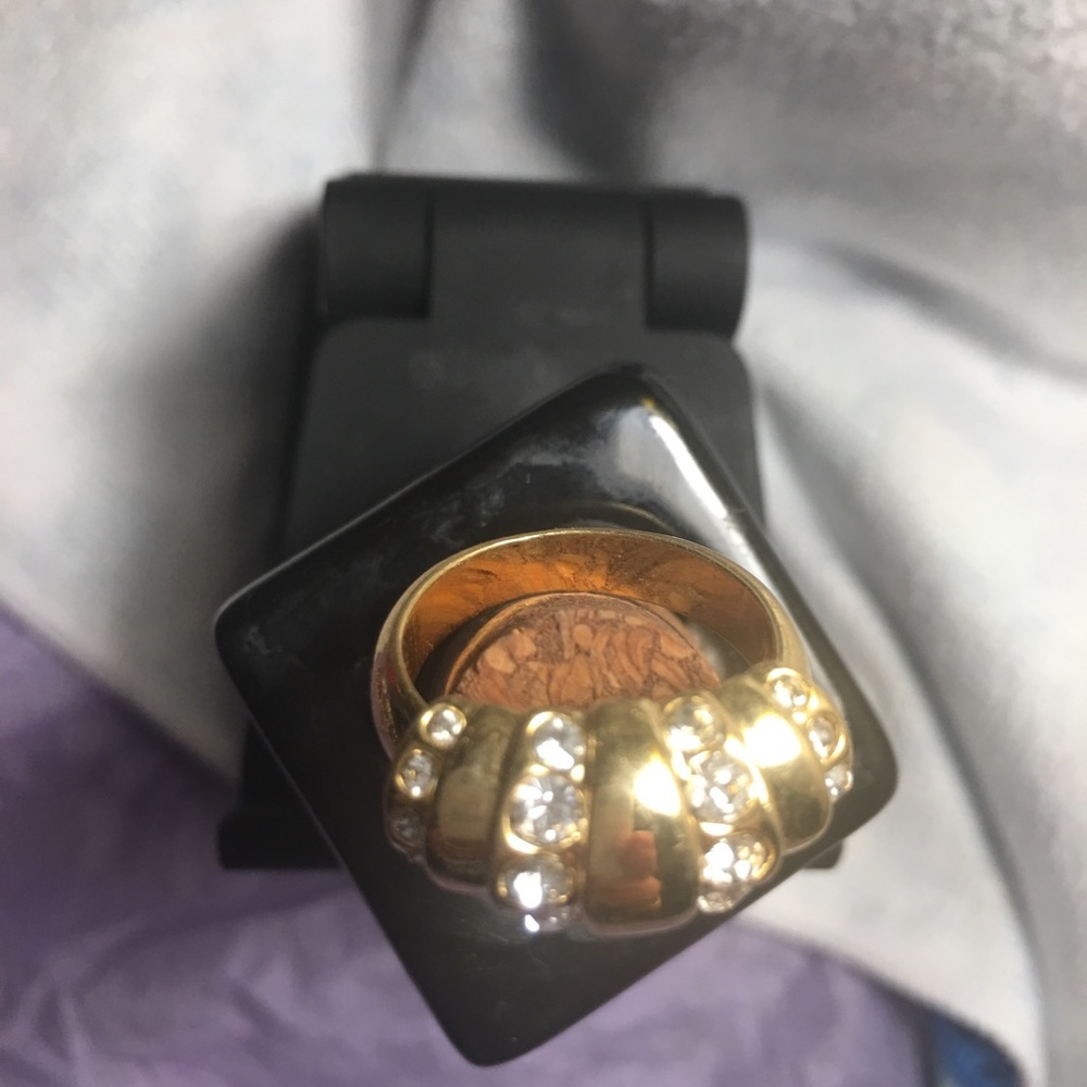 Stone ring - Picture 2 of 4
